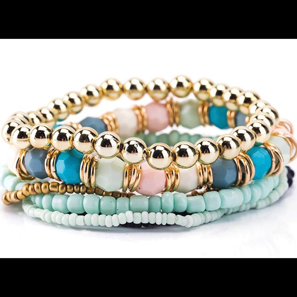 ๐Sold out ๐Seven layered beadS bracelet - Picture 4 of 6